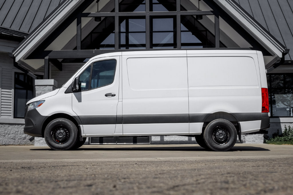 Used 2026 Mercedes-Benz Sprinter 2500 image 3