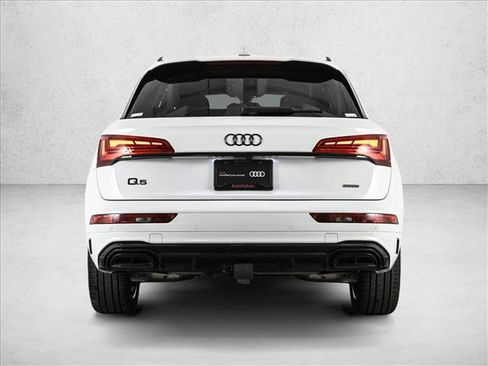 Certified 2025 Audi Q5 e Premium Plus w/ Premium Plus Package AWD/4WD image 7