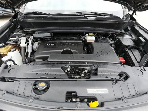 Used 2019 Nissan Pathfinder SL AWD/4WD image 20
