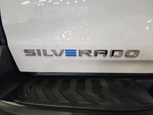 New 2026 Chevrolet Silverado EV LT image 31