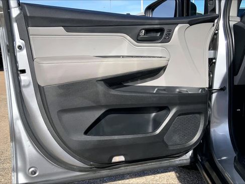 Used 2024 Honda Odyssey EX-L image 19