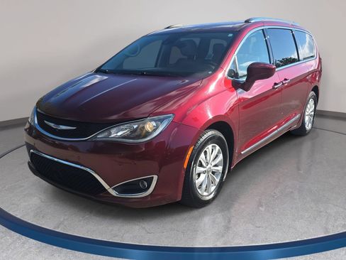 Used 2019 Chrysler Pacifica Touring-L w/ Advanced Safetytec Group FWD image 1