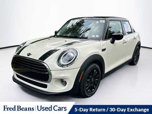 Used 2021 MINI Cooper 4-Door Hardtop FWD image 3