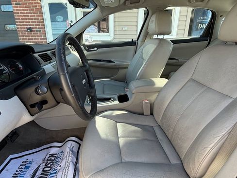 Used 2008 Chevrolet Impala SS w/ Convenience Package image 9