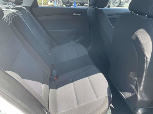 Used 2022 Hyundai Accent SE FWD image 25