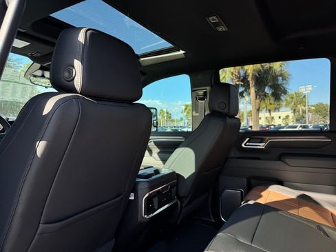 New 2026 Chevrolet Silverado 3500 High Country w/ Technology Package AWD/4WD image 16