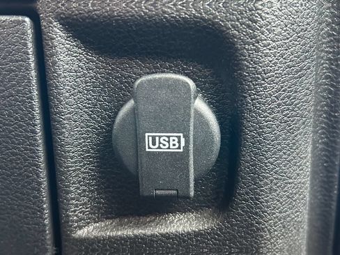 Used 2024 RAM 1500 Warlock AWD/4WD image 26