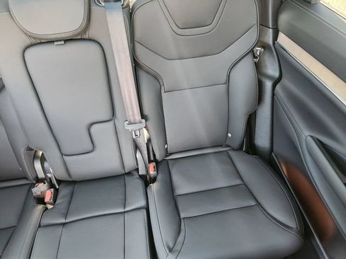 New 2025 Volvo EX90 Plus w/ Protection Package Premier AWD/4WD image 14