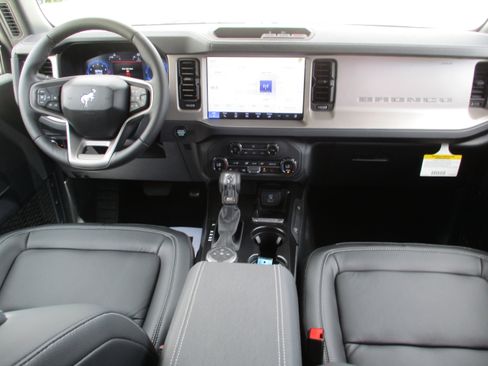 New 2025 Ford Bronco Outer Banks image 22