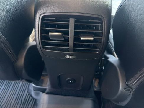 Used 2023 Ford Escape Platinum w/ Premium Technology Package image 17