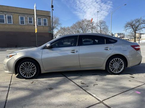 Used 2016 Toyota Avalon Limited w/ Toyota Safety Sense Package image 8