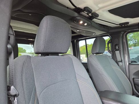 Used 2024 Jeep Wrangler Unlimited Sport AWD/4WD image 16
