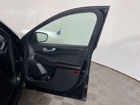 Used 2025 Ford Escape ST-Line Select image 26