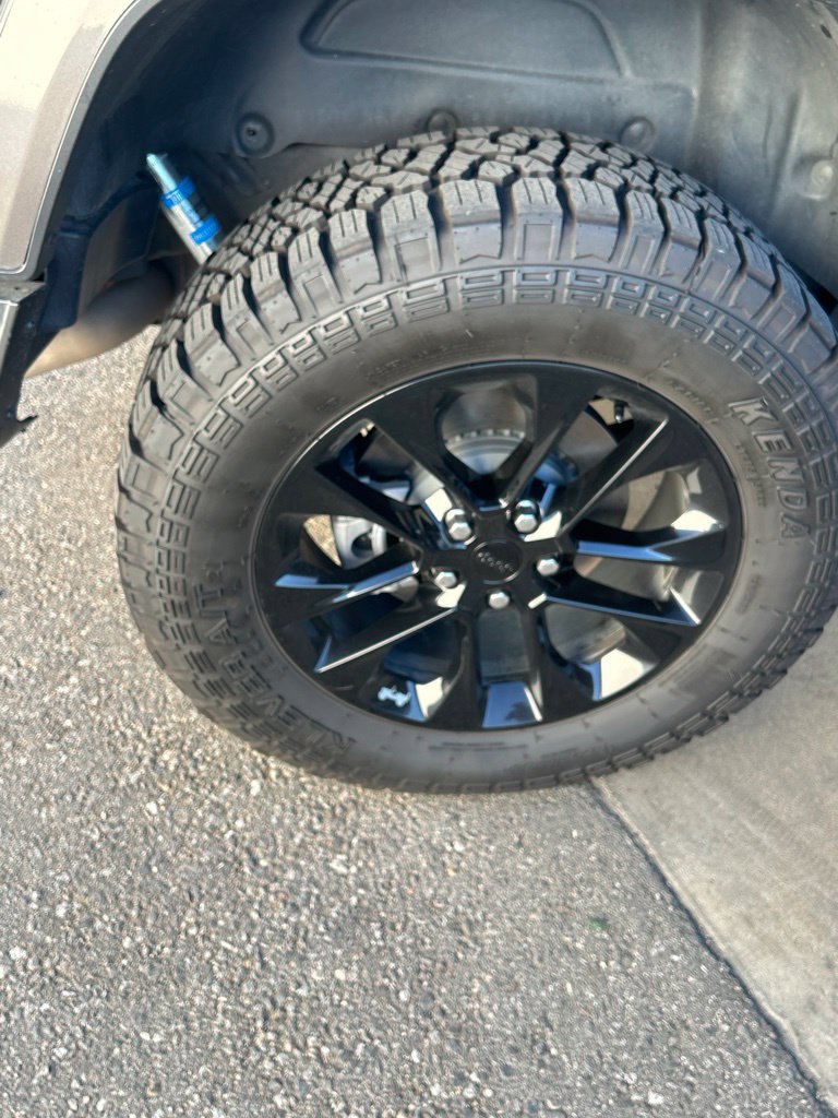 Used 2021 Jeep Wrangler Unlimited Sahara AWD/4WD image 9