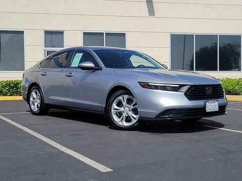 Certified 2023 Honda Accord LX image 2