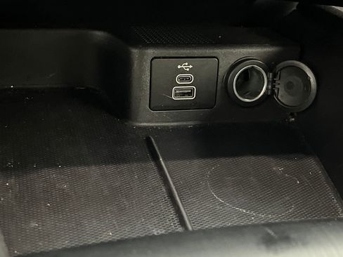 Used 2025 Ford Escape ST-Line AWD/4WD image 45