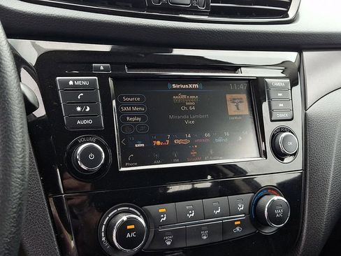 Used 2022 Nissan Rogue Sport S FWD image 16