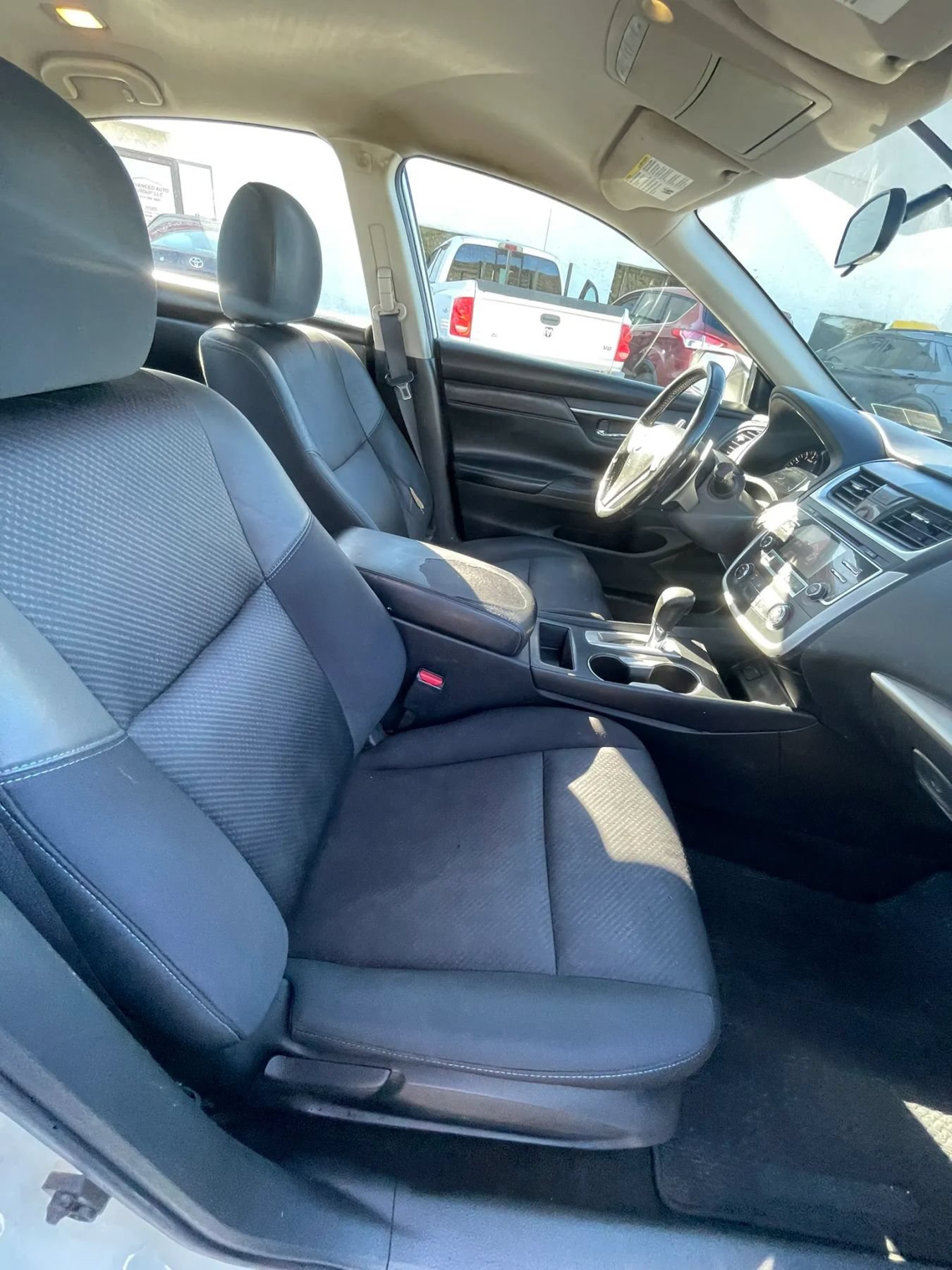 Used 2016 Nissan Altima 3.5 SR FWD image 33