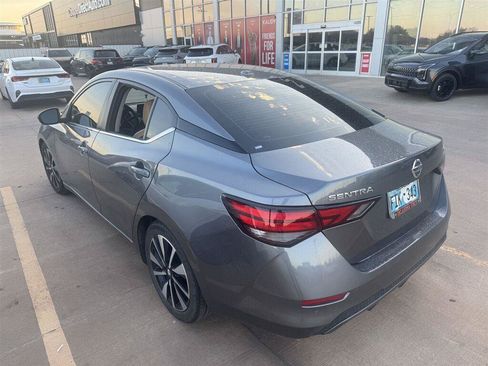 Used 2023 Nissan Sentra SV w/ SV Premium Package FWD image 5