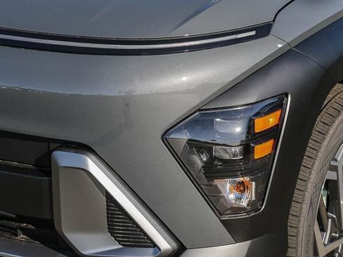 New 2026 Hyundai Kona SEL Premium AWD/4WD image 8