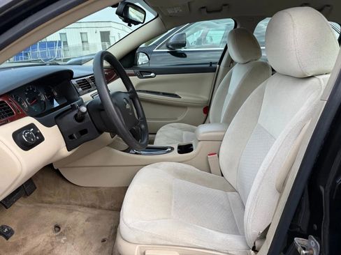 Used 2009 Chevrolet Impala LT image 2