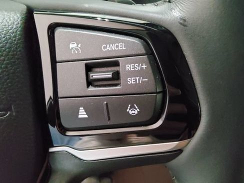 Used 2025 Honda Odyssey Touring image 31