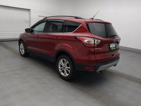 Used 2017 Ford Escape SE w/ Equipment Group 201A FWD image 3