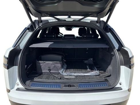 New 2026 Land Rover Range Rover Velar Dynamic SE image 21
