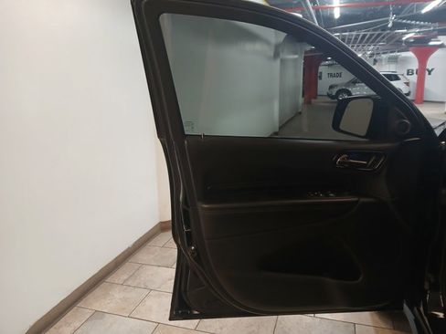 Used 2022 Dodge Durango GT image 11