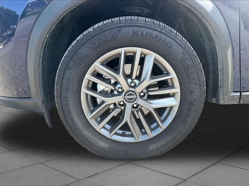 Used 2026 Nissan Rogue SV AWD/4WD image 11