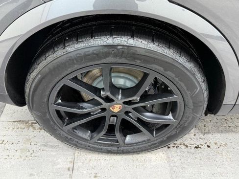 New 2026 Porsche Cayenne image 8