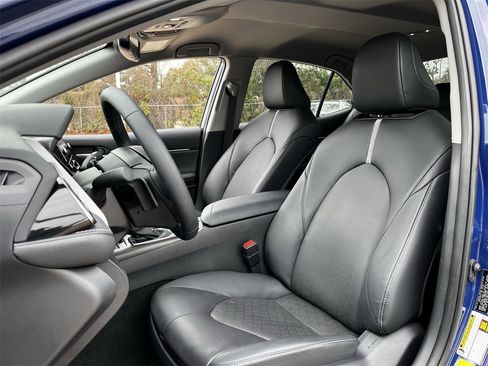 Used 2024 Toyota Camry XSE image 22