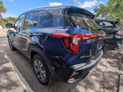 Used 2026 Kia Seltos LX image 12