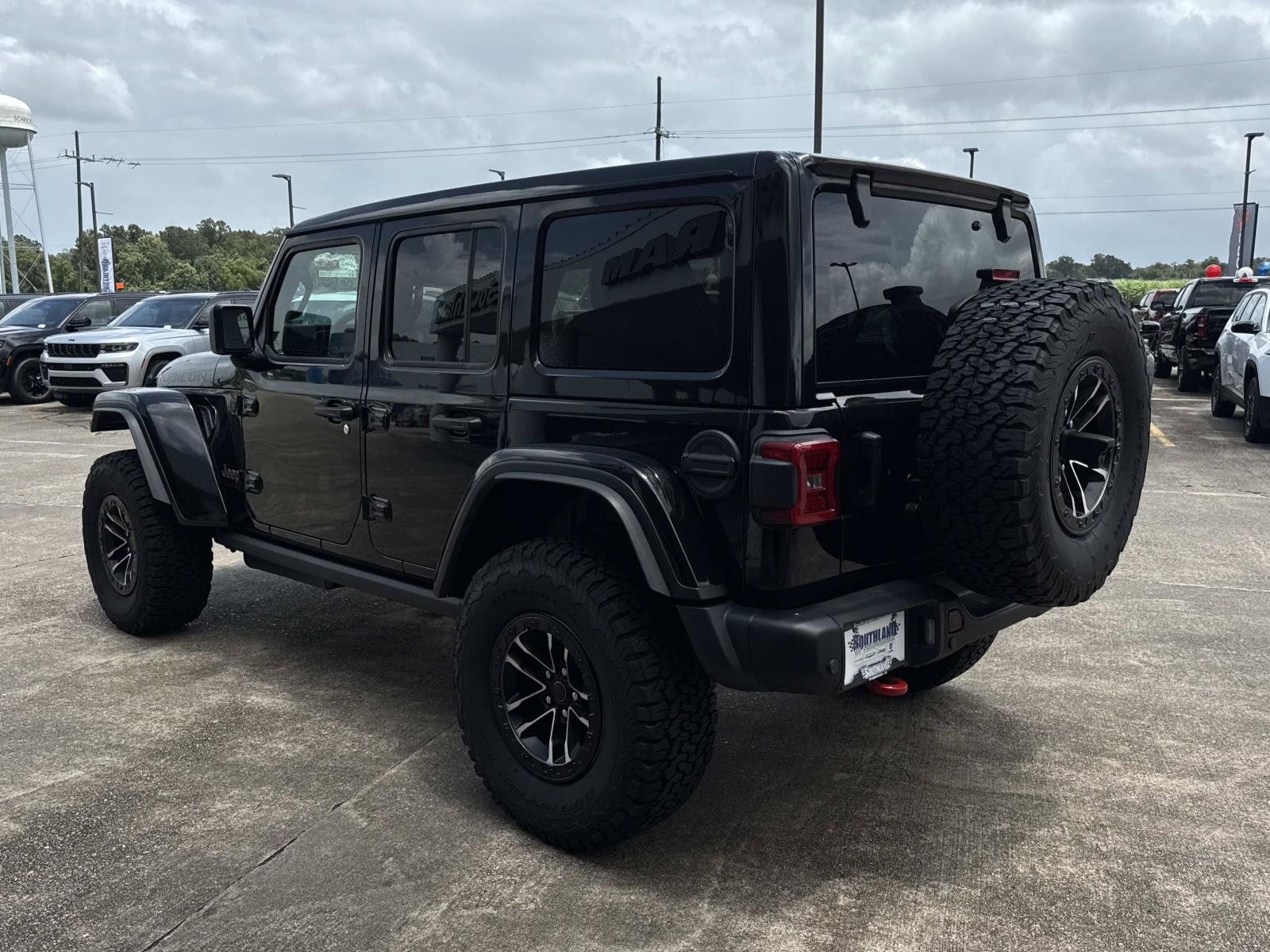Used 2026 Jeep Wrangler Unlimited Rubicon AWD/4WD image 5