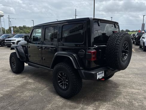 Used 2026 Jeep Wrangler Unlimited Rubicon AWD/4WD image 5
