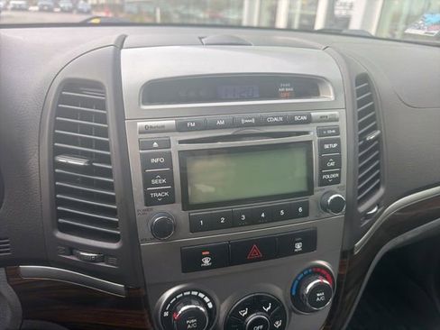 Used 2012 Hyundai Santa Fe GLS image 46