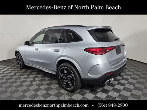 Used 2024 Mercedes-Benz GLC 300 4MATIC image 4
