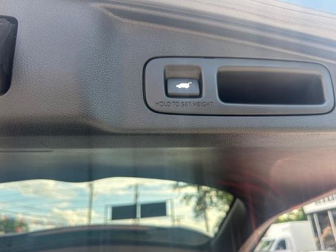 Used 2018 Honda CR-V EX-L image 11