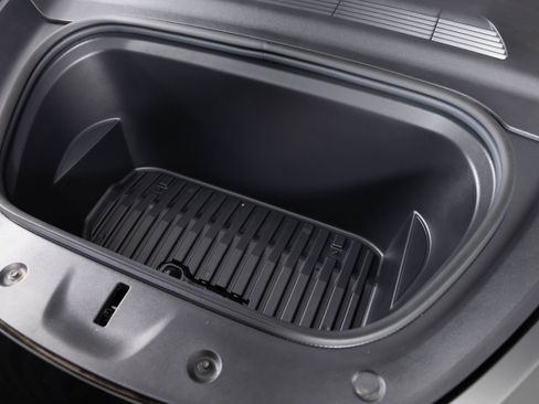 Used 2024 Tesla Model Y Long Range image 41