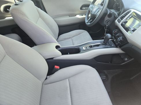 Used 2016 Honda HR-V LX image 14