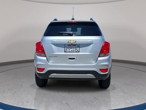 Used 2021 Chevrolet Trax LT AWD/4WD image 7