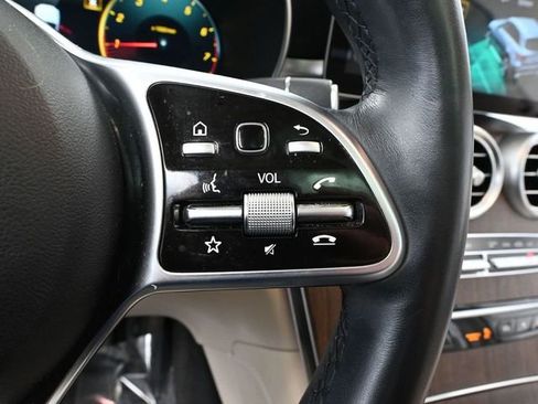 Used 2021 Mercedes-Benz GLC 300 4MATIC image 29