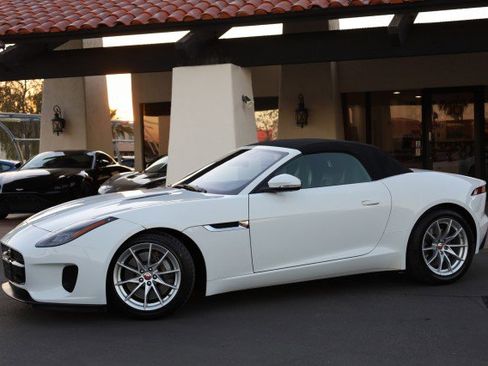 Used 2020 Jaguar F-TYPE Convertible image 59