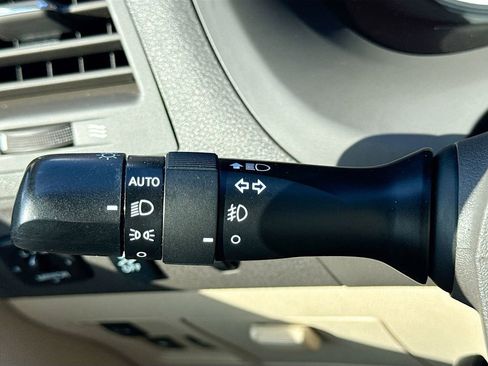 Used 2011 Lexus ES 350 image 12