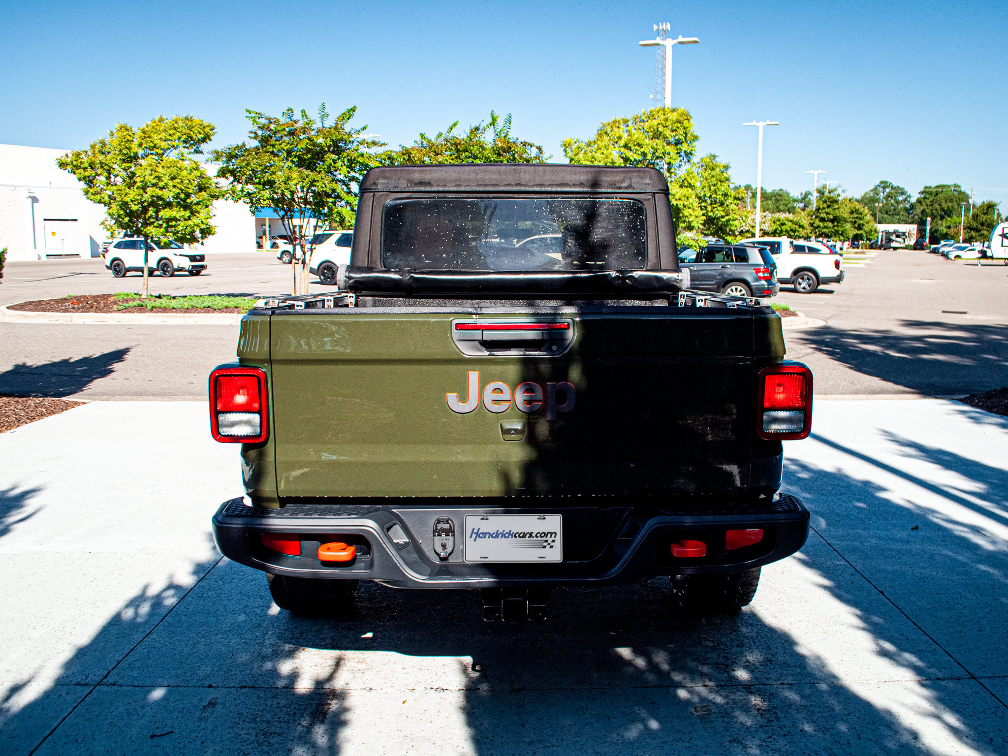 Used 2023 Jeep Gladiator Mojave w/ Cold Weather Group AWD/4WD image 10