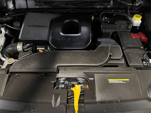 Certified 2025 Nissan Murano SV image 13