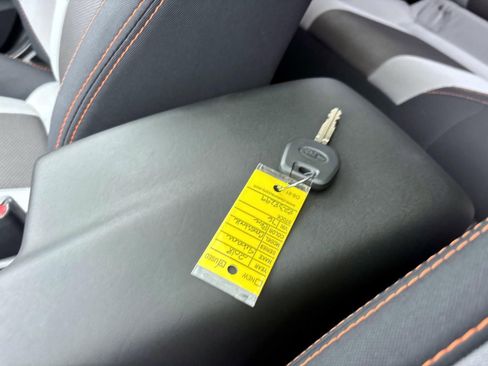 Used 2018 Subaru Crosstrek 2.0i Premium image 35