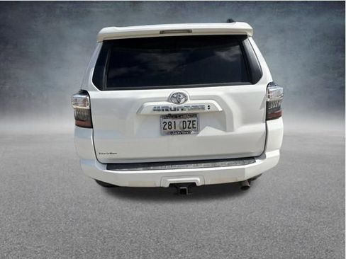 Used 2020 Toyota 4Runner SR5 Premium RWD image 10