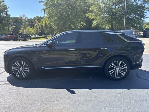 Certified 2024 Cadillac Lyriq Tech w/ Driver Assist Package RWD image 5