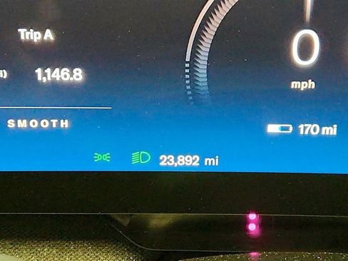 Used 2023 Lucid Air Pure image 14